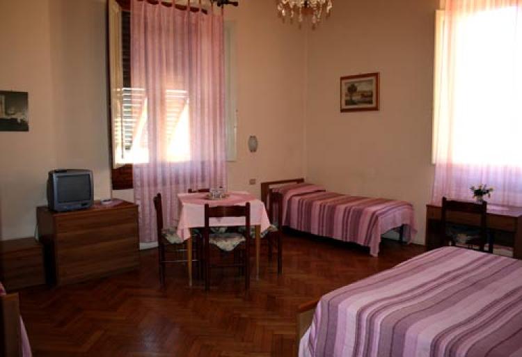 Hotel Joli foto 2